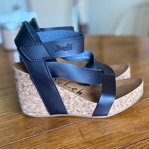 Blowfish Malibu Hapuku Wedges Black size 7